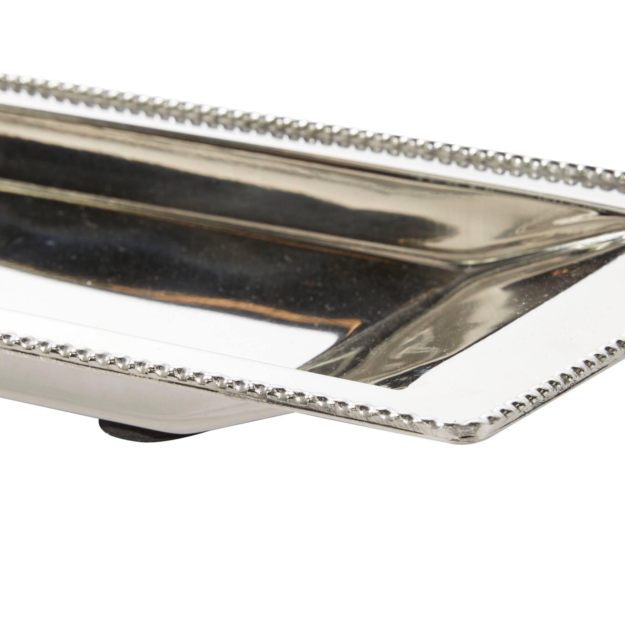 Set of 2" White Stainless Steel Traditional Tray, 22", 25"